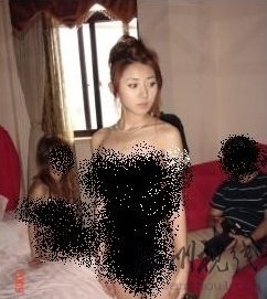 閆鳳姣再曝不穿衣服的照片另一裸女現身已被節目封殺(圖)