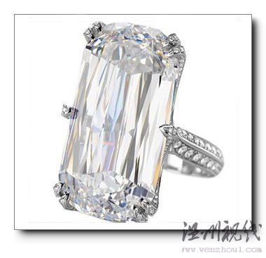 別致型訂婚戒指 Chopard出品  