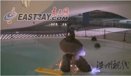 工作人員深夜侵犯美人魚遭全球直播