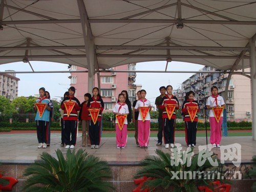 上海1所中學(xué)發(fā)表9點聲明否認(rèn)歧視農(nóng)民工子弟