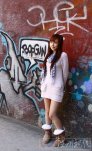 臺灣美女 莎莎 穿 ugg雪地
