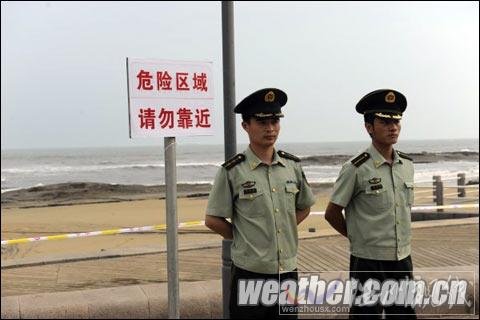 山東日照關(guān)閉所有海水浴場(chǎng)防臺(tái)風(fēng)“梅花”