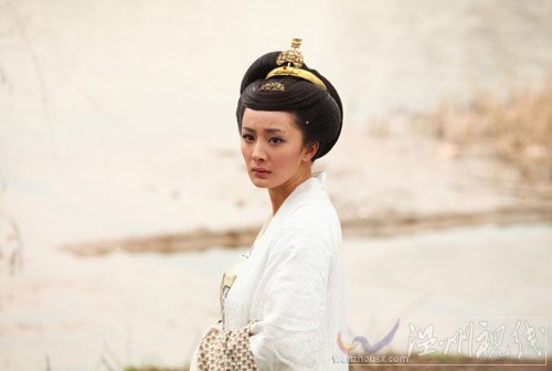 楊冪《美人天下》中全裸洗澡：很刺激也很過癮