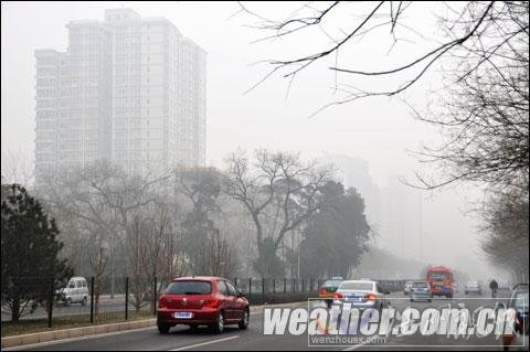 北京大霧繼續(xù)糾纏 部分地區(qū)或有降雪