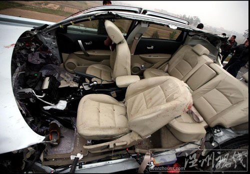 福建泉州高速發生慘烈車禍