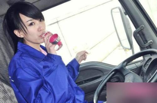 最美女司機藍領(lǐng)妹實際上不是司機 清純女司機藍領(lǐng)妹鑒定是作秀