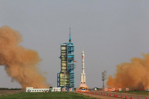 神舟九號發(fā)射成功