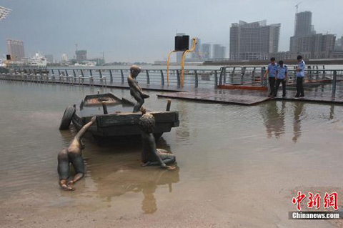 天津暴雨積水嚴重