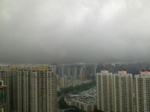 北京27日下午到傍晚有雷陣雨 28日中到大雨