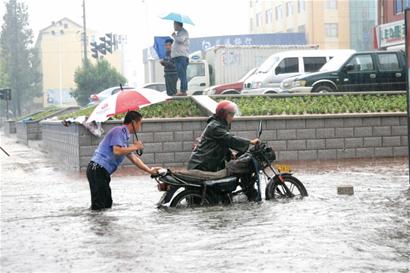 山東膠南大雨