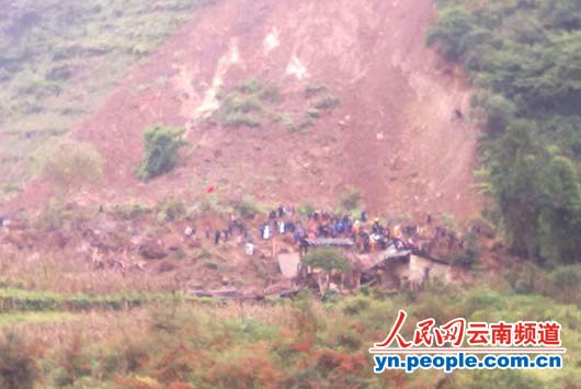 彝良龍海山體滑坡