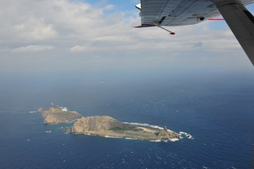 中國(guó)飛機(jī)飛臨釣魚島上空 日出動(dòng)F-15戰(zhàn)機(jī)應(yīng)對(duì)
