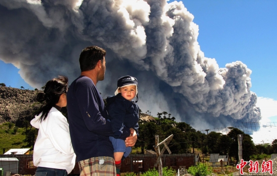 阿根廷科帕韋火山噴發