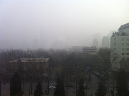 北京今天天氣陰轉晴有霧