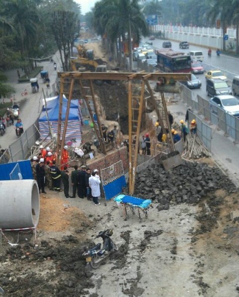 南寧地鐵塌方報道有誤，發生塌方事故的是南寧市政污水管線工地