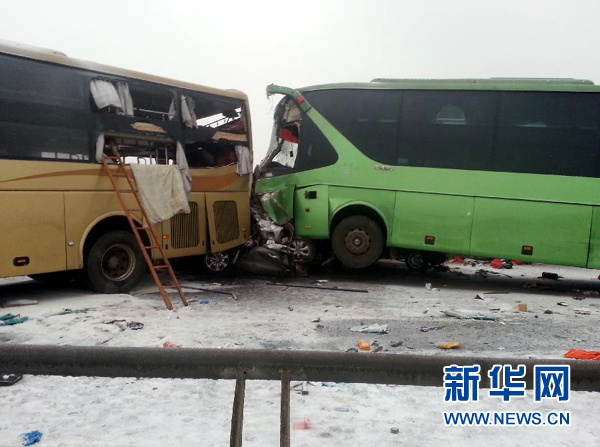 常德常張高速車禍現(xiàn)場(chǎng)