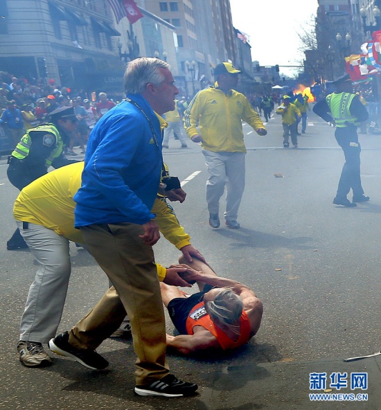 馬拉松爆炸