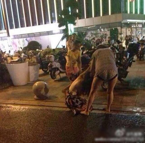無(wú)錫萬(wàn)達(dá)原配打小三