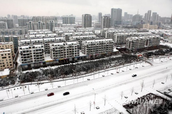 山東多地迎來2014年第一場雪
