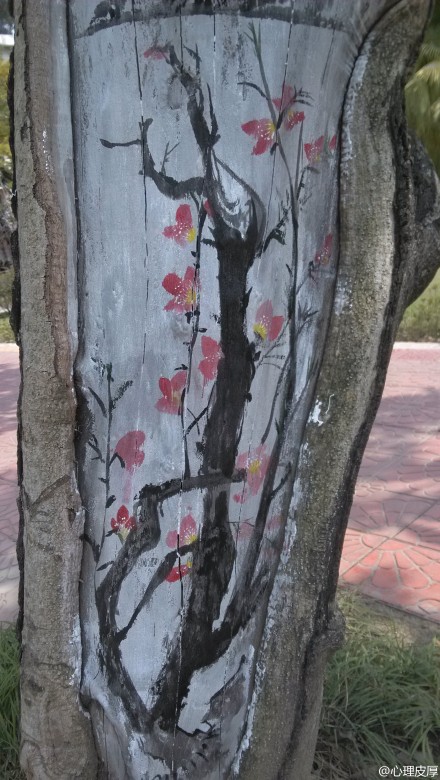 福建農(nóng)林大學(xué)創(chuàng)意樹(shù)洞畫 為美麗的校園添色彩