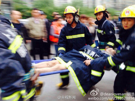 上海居民樓倒塌 上海虹口區老式居民樓倒塌2死3傷