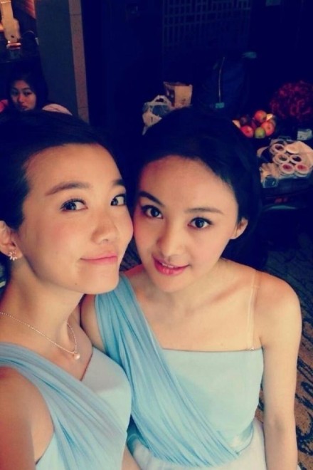 鄭爽當謝楠伴娘 吳京謝楠婚禮伴娘是鄭爽于莎莎