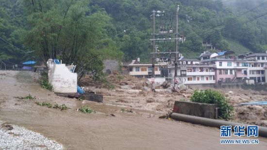 云南福貢暴雨山洪爆發