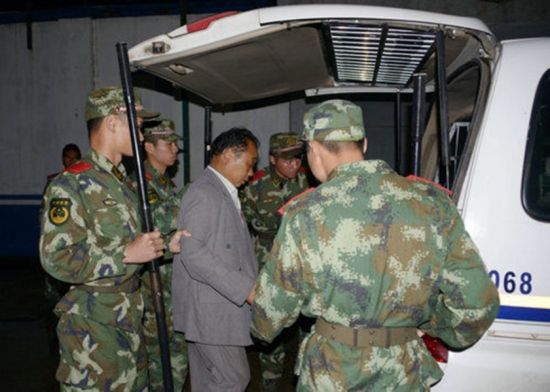農民冒充聯合國官員