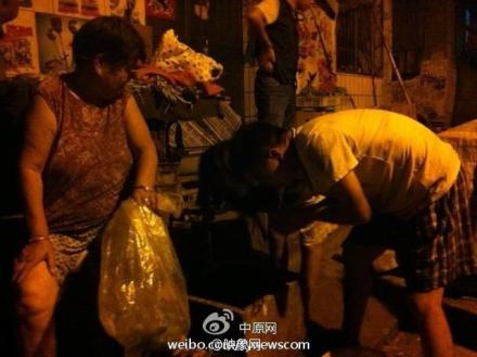 鄭州居民樓發(fā)生大火現(xiàn)場(chǎng)圖片