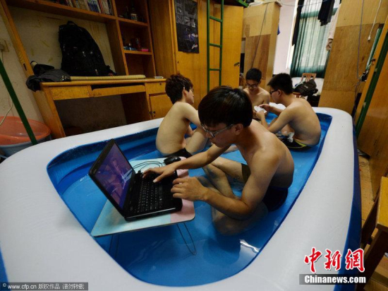 華中師范大學宿舍現避暑神器