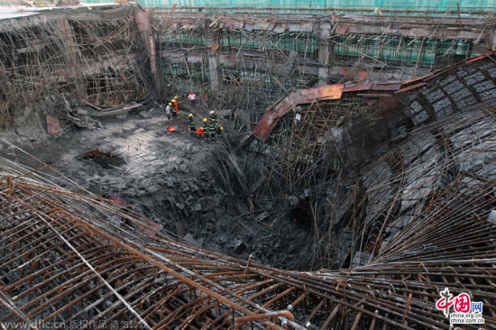 廈門在建商場坍塌