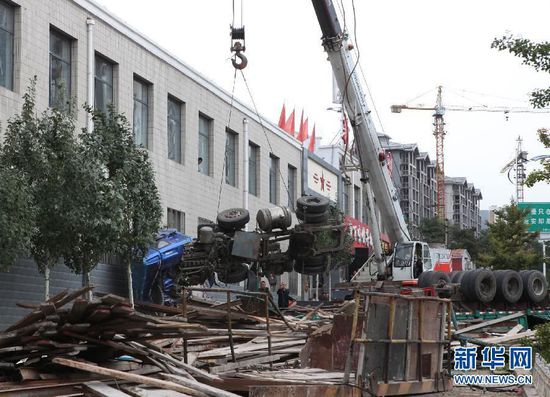河北張家口嚴重車禍現場