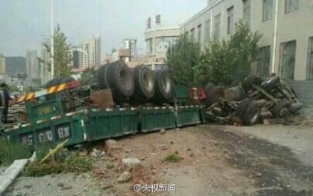 河北張家口嚴重車禍現場