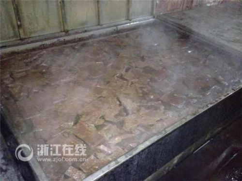黑作坊生產的毒鴨血