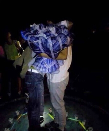 溫州大學(xué)城男男求愛