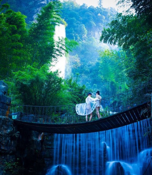 張家界裸*婚紗照