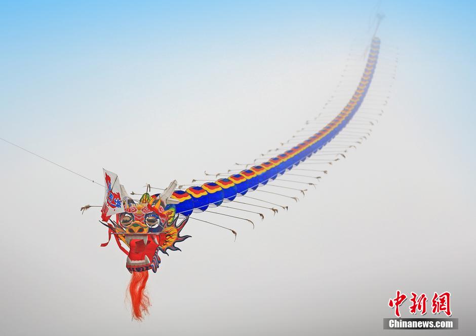 世界最長(zhǎng)風(fēng)箏6000米