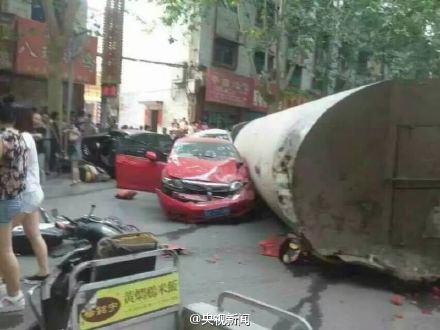 偃師車禍