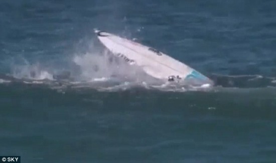 世界沖浪冠軍賽選手遭鯊魚襲擊勇敢逃生