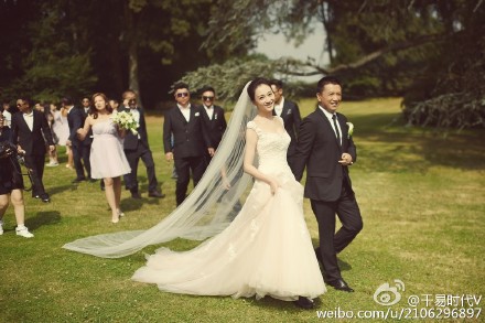 李小冉結婚照