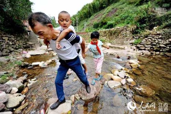 江西袖珍學(xué)校曝光