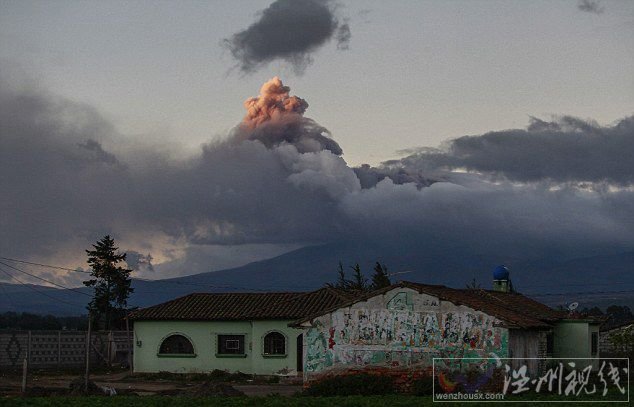 日本九州阿蘇山火山噴發