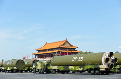 東風-5B洲際彈道導彈真容 2015閱兵東風5B洲際戰略導彈亮相