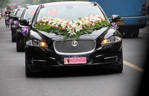 國慶扎堆迎親跟錯(cuò)車隊(duì)