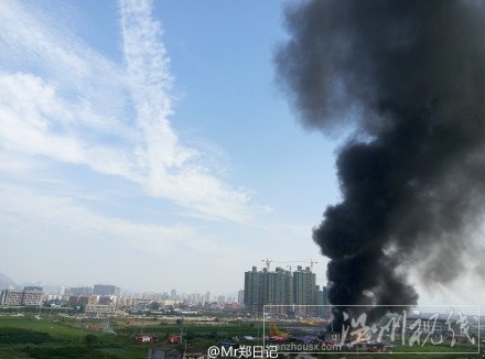 溫州一危化品倉(cāng)庫(kù)大火