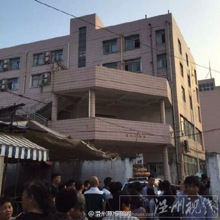溫州龍灣永強(qiáng)中學(xué)男生跳樓