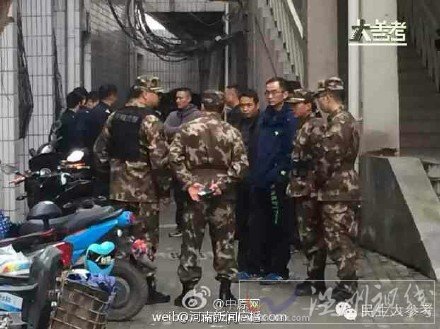 學校發生持刀劫持案件
