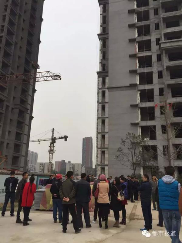 鄭州樓盤著火