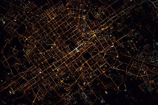 太空拍地球見北京夜景