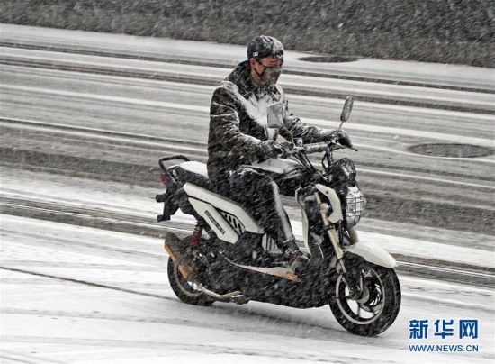 山東煙臺遇強降雪